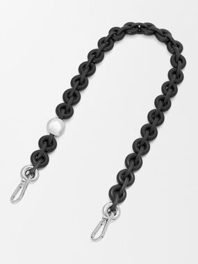 Loewe Donut Chain in calfskin. Authentic like new !